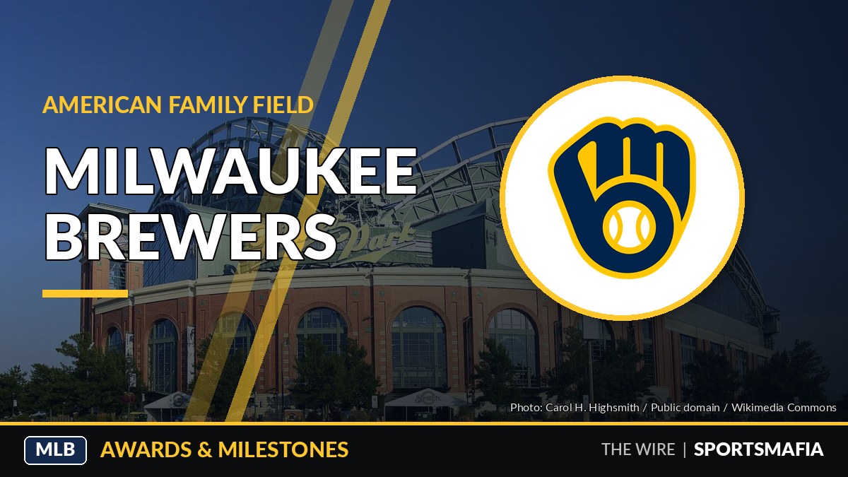Brewers honor Uecker during first World Series run since 1982
