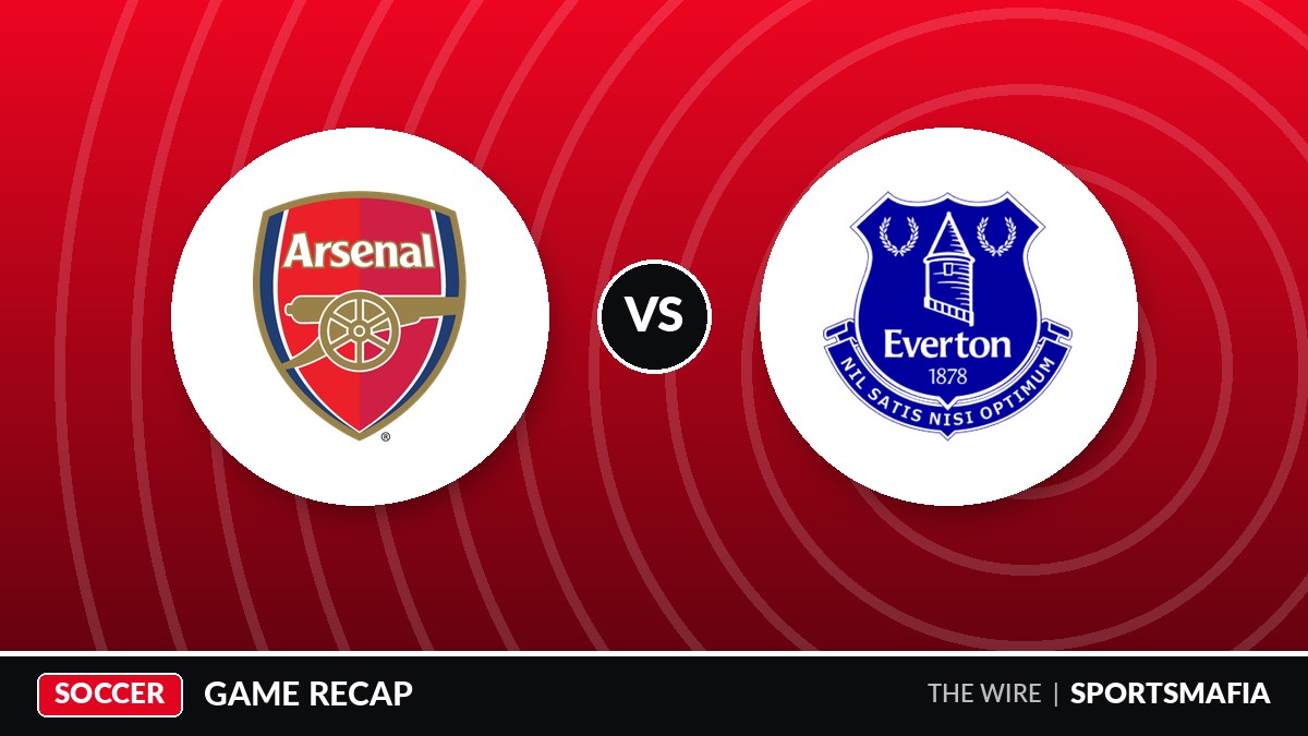 Arsenal beat Everton 2-0 to join City at Premier League summit